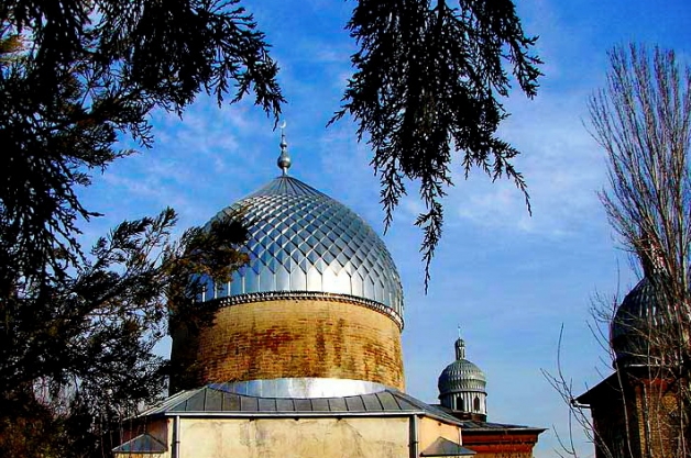 タシケントのコジャ・アランバルドール廟（Khoja Alambardor Mausoleum