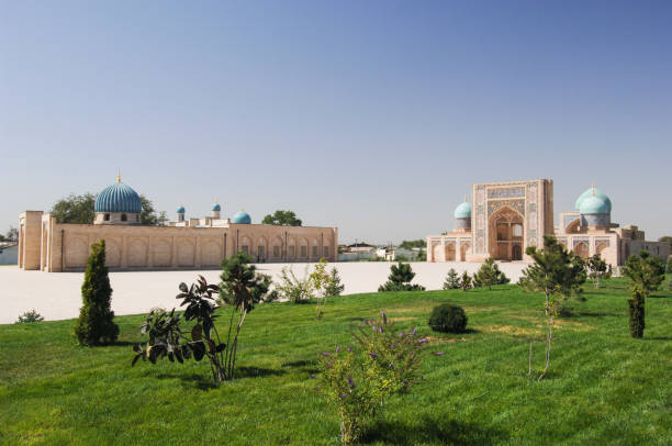Религиозный комплекс Хазрет Имам: мечеть Тилла-Шейх и мавзолей Каффаль Шаши